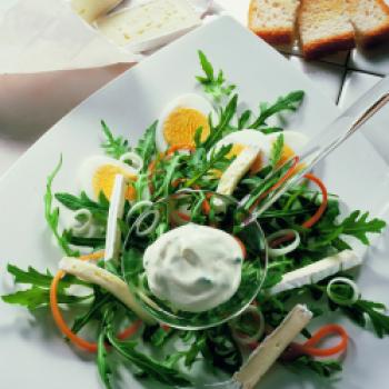 Rucola-Salat mit Rahm-Dressing - (c) Wirths PR
