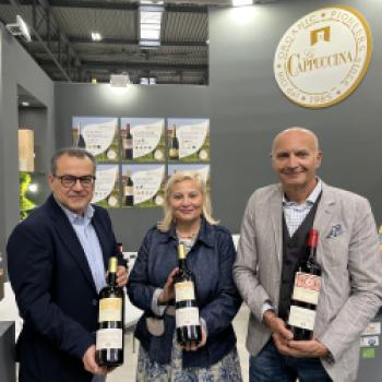 Die Cantina La Cappuccina, Pionier des biologischen Weinbaus, sticht beim Wettbewerb „Wines Without Walls“ hervor