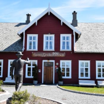 Im ehemaligen Verwaltungsgebäude der Mine lädt das Fransehagen Cafe & Bistro zur Einkehr ein - (c) Gabi Vögele