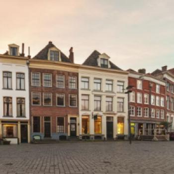 Neun historischen Hansestädte in Holland zeigen den damaligen Reichtum der Hansezeit und haben heute im Kontrast dazu zahlreiche moderne Museen, Restaurants, Cafés und Bars und viele Sterneküchen - (c) Holländische Hansa Städte
