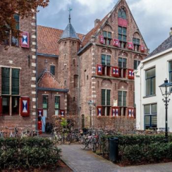 Neun historischen Hansestädte in Holland zeigen den damaligen Reichtum der Hansezeit und haben heute im Kontrast dazu zahlreiche moderne Museen, Restaurants, Cafés und Bars und viele Sterneküchen - (c) Holländische Hansa Städte