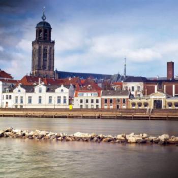 Neun historischen Hansestädte in Holland zeigen den damaligen Reichtum der Hansezeit und haben heute im Kontrast dazu zahlreiche moderne Museen, Restaurants, Cafés und Bars und viele Sterneküchen - (c) Holländische Hansa Städte
