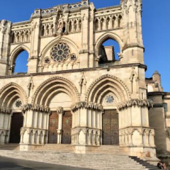 Beeindruckend ist die Kathedrale, obwohl sie unvollendet ist. Um 1250 wurde der größte Teil der Kirche fertiggestellt, aber Einstürze verzögerten immer wieder die Fertigstellung - (c) Gabi Dräger