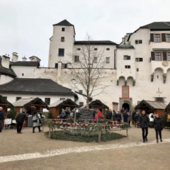 Salzburg ganz weihnachtlich im festlichen Glanz - Mozartkugeln und Salzburger Nockerln treffen auf Glühpunsch und Lebkuchen - (c) Gabi Dräger