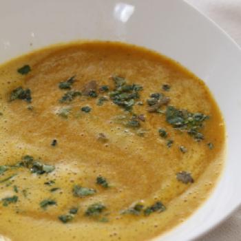 Karottensuppe mit Curry - (c)  Schoenenberger Schlankheitskur / Wirths PR