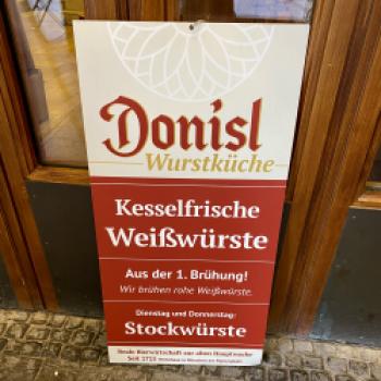 Das Wirthaus Donisl, seit 1715 am Münchner Marienplatz, bietet Wirtshausküche und echte Volksmusik - (c) Gabi Dräger