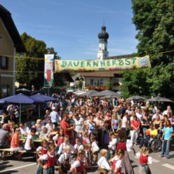Der Salzburger Bauernherbst startet am Sonntag, den 27. August 2023 um 10:30 Uhr in Obertrum am See im Salzburger Seenland - (c) Salzburger Seenland