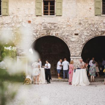 „Wein und Theater: Eine Wander-Aufführung zwischen den Reben“ bei bei Serego Alighieri - (c) Masi Wine Experience