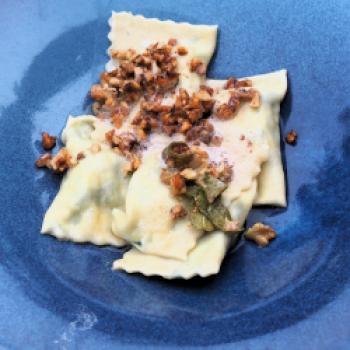 Tortelli Maremmani, hier mit Salbeibutter und angerösteten, gehackten Walnüssen - (c) Jörg Bornmann