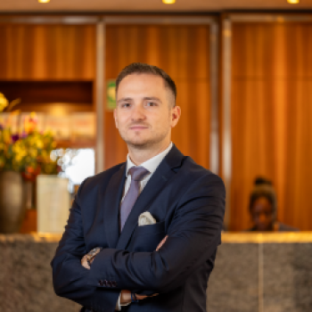 Ein kulinarischer Hotel-Ankerplatz mit Sterne-Restaurant - das Living Hotel Düsseldorf - (c) Living Hotels