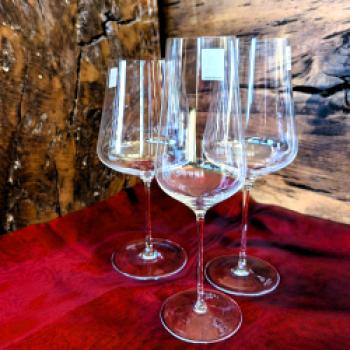 (Serie Duo) Zwiesel Glas: Perfekt für edle Weine   Höchste Qualität und ein anspruchsvolles Design dank traditioneller Glasbläserkunst - (c) Carola Faber