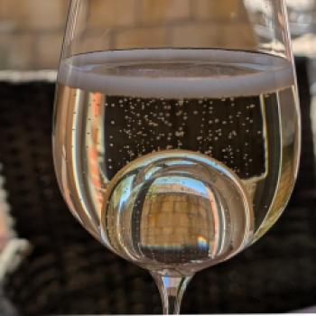In der Schwebe zwischen Design und Sinnlichkeit - die Glasserie „Air Sense“ von Zwiesel Glas - (c) Carola Faber