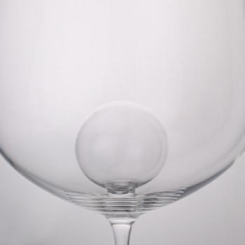 In der Schwebe zwischen Design und Sinnlichkeit - die Glasserie „Air Sense“ von Zwiesel Glas - (c) Carola Faber