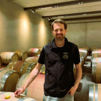 Felix Manz führt durch das Weingut Abril in Bischoffingen - (c) Eva-Maria Mayring 