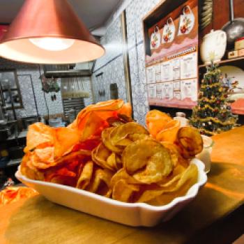 Idyllisch und romantisch – der Weihnachtsmarkt am Chinesischen Turm in München - (c) Gabi Dräger