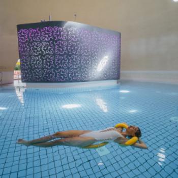 Auch die Therme Bad Aibling ist einen Besuch wert - (c) Therme Bad Aibling/Elias Kaltenberger