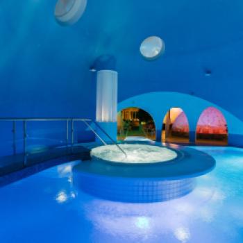 Auch die Therme Bad Aibling ist einen Besuch wert - (c) Therme Bad Aibling/Elias Kaltenberger