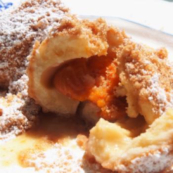 Marillenknödel gehören in die Wachau wie der Wein - (c) Jörg Bornmann