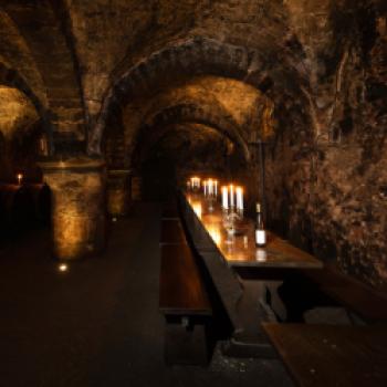 Eine der traditionsreichsten Weinregionen Deutschlands, die Mosel, lockt bereits in den nächsten Monaten mit zwei außergewöhnlichen Weinevents - (c) Weingut der Vereinigten Hospitien