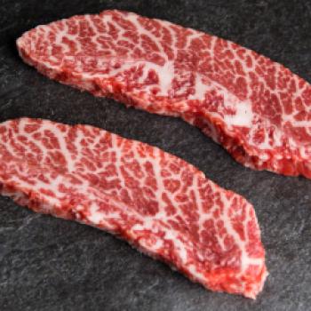Japanisches Rind italienisch interpretiert, Wagyuzucht auf dem Ritten - (c) Benjamin Pfitscher