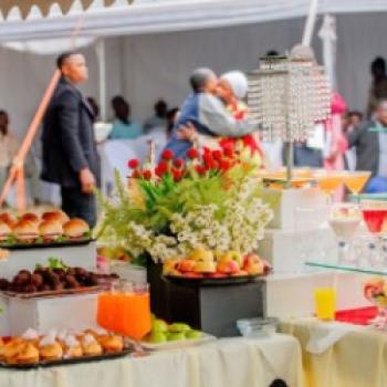 Catering und Buffet für Feiern in Kaiserslautern: Worauf es bei der Planung ankommt - (c) Mad Knoxx Deluxe auf Pexels