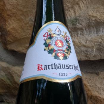 Karthäuserhof: Wo sieben Jahrhunderte im Glas nachwirken - 1335 gründeten Karthäusermönche den Weinbaubetrieb, seit 1811 befindet sich das Gut in siebter Generation in Familienhand - (c) Carola Faber