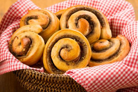 Hefeteigschnecken mit Schinken Kürbiskernölpesto - (c) Stefan Kristoferitsch mit freundlicher Genehmigung der Gemeinschaft Steirisches Kürbiskernöl g.g.A.