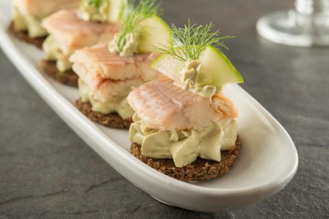 Forellentaler mit Steirischem Kürbiskernöl g.g.A. - (c) Stefan Kristoferitsch mit freundlicher Genehmigung der Gemeinschaft Steirisches Kürbiskernöl g.g.A. Forellentaler mit Steirischem Kürbiskernöl g.g.A. - (c) Stefan Kristoferitsch mit freundlicher Genehmigung der Gemeinschaft Steirisches Kürbiskernöl g.g.A.