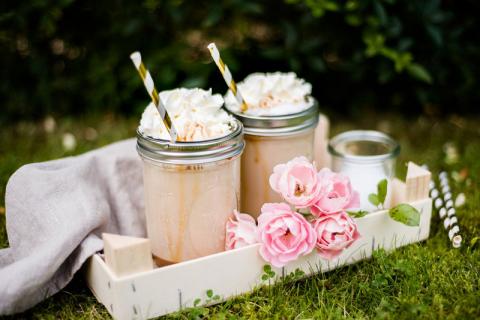 Eiskaffee mit Amarula und salted Caramel - (c) blog.amarula.de Eiskaffee mit Amarula und salted Caramel - (c) blog.amarula.de