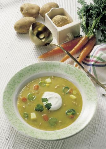 Kartoffelsuppe mit Möhren - (c) Wirths PR