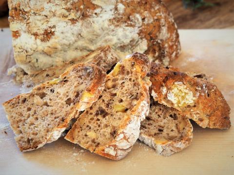 Nuss-Kartoffelbrot - (c) Jörg Bornmann Nuss-Kartoffelbrot - (c) Jörg Bornmann