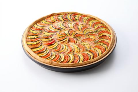 Tomaten-Zucchini-Quiche auf der Römertopf Lafer BBQ Plancha - (c) Römertopf