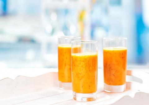 Orientalischer Kürbis-Smoothie mit Ingwer und Datteln - (c) Vitamix Orientalischer Kürbis-Smoothie mit Ingwer und Datteln - (c) Vitamix