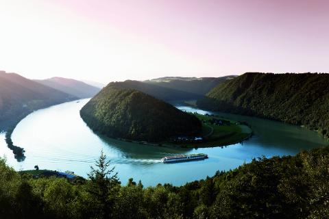 Voller Genuss auf der Donau - Frühbucher-Special für Leser von genussfreak.de auf den Premium Arosa-Schiffen der Donauflotte - (c) Arosa