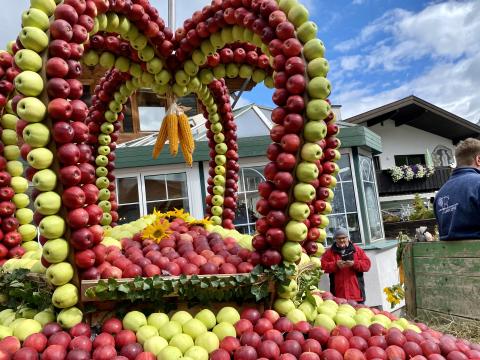 Griaß enk zum Erntedankfest - Ein Fest für die Ähre - Erntedankfest in Neustift im Stubaital - (c) Gabi Dräger