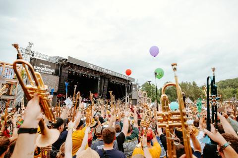 Love, Peace & Blasmusik - Woodstock der Blasmusik im Innviertel - ein Lebensgefühl im Ausnahmezustand - (c) Julian Quirchmair
