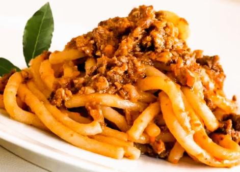 Pici al ragù di cinghiale (Pici mit Wildschwein-Ragout) - (c) www.buonissimo.it