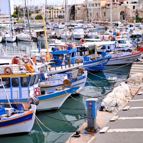 Kreta hat Charisma- auch im Winter! Endlos blauen Himmel, kristallklares Wasser, weitläufigen Sandstränden und köstlichen Kulinarik - (c) Ulrike & Stefan Engel