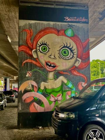 München war Vorreiter der deutschen Graffiti-Szene - Streetart bedeutet, mit Kunst im öffentlichen Raum konfrontiert zu werden. Die Kunst ist für alle zugänglich, und das Beste daran ist: Man zahlt keinen Eintritt - (c) Gabi Dräger