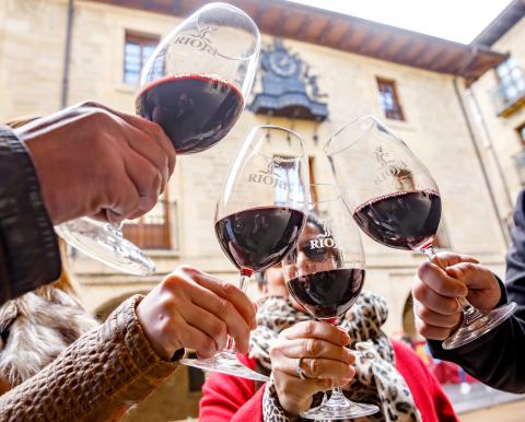Herbst in Rioja: Wenn Weinlandschaften zwischen Reben, Architektur und Genuss zur Bühne werden - (c) CRR Rioja