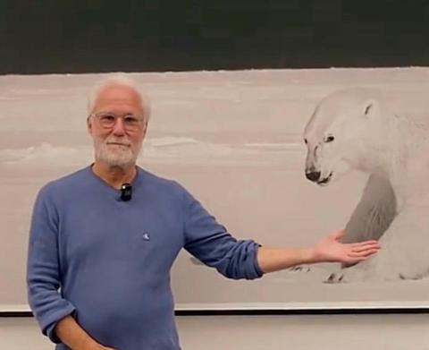 „Ragnar Axelsson. Greenland“: Ausstellung im Kunstfoyer der Versicherungskammer Kulturstiftung macht die Arktis als Brennpunkt von Klimawandel, Geopolitik und Energiewende sichtbar - (c) Gabi Dräger